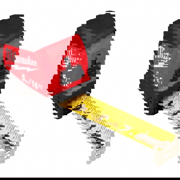 Tape Measure: 16' Long, 1-3/16